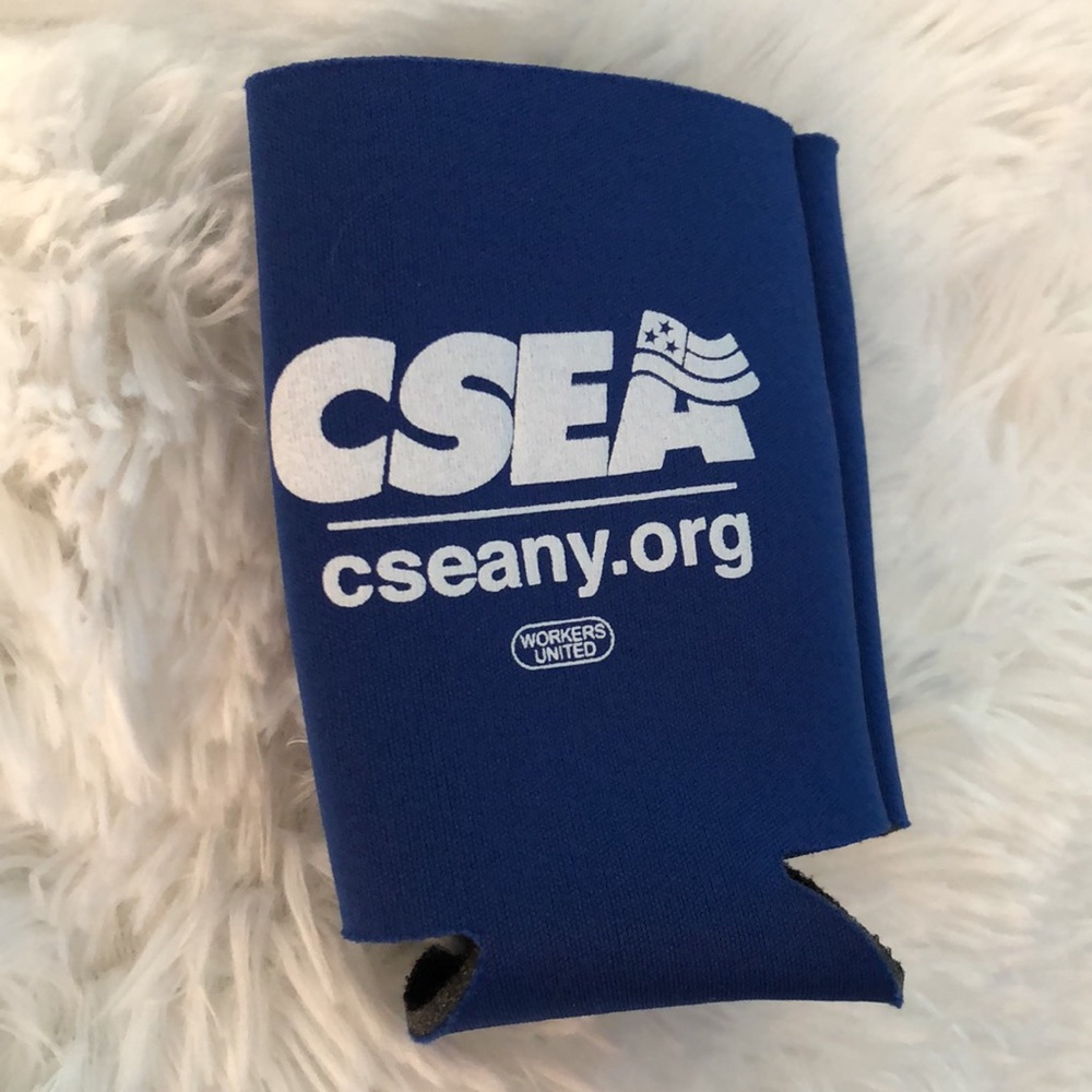 CSEA Gift Bag Set 7 Pieces NWT Backpack, Pen, Beeswax Lip Balm, Lanyard, Cup Etc - Picture 8 of 12